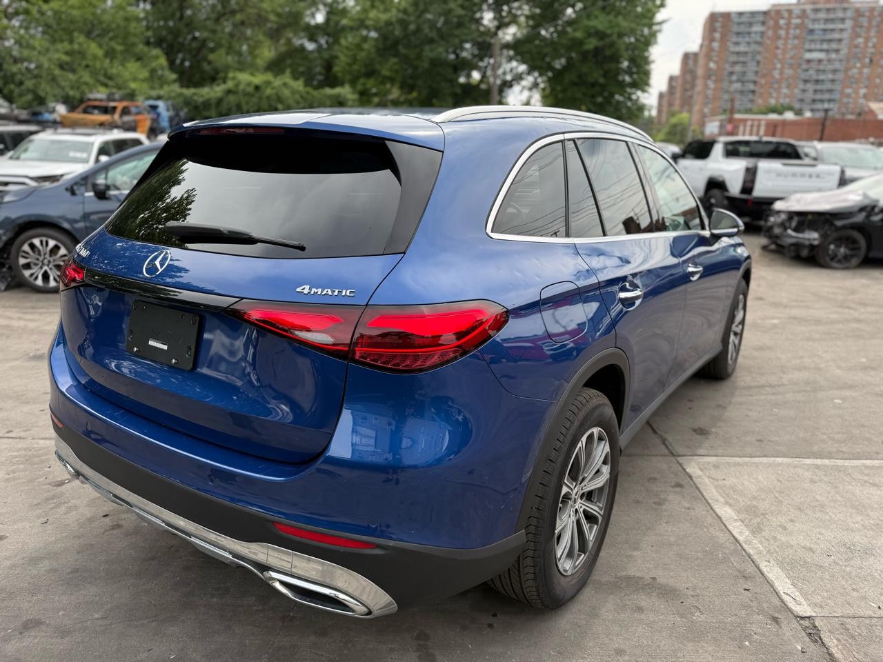 Salvage 2025 Mercedes-benz Glc 300 4matic