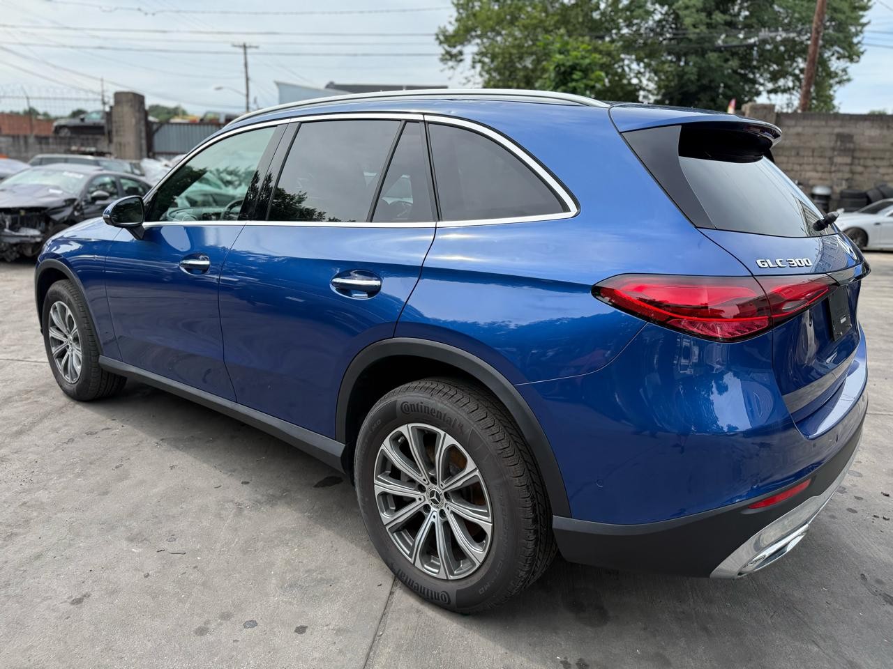 Salvage 2025 Mercedes-benz Glc 300 4matic