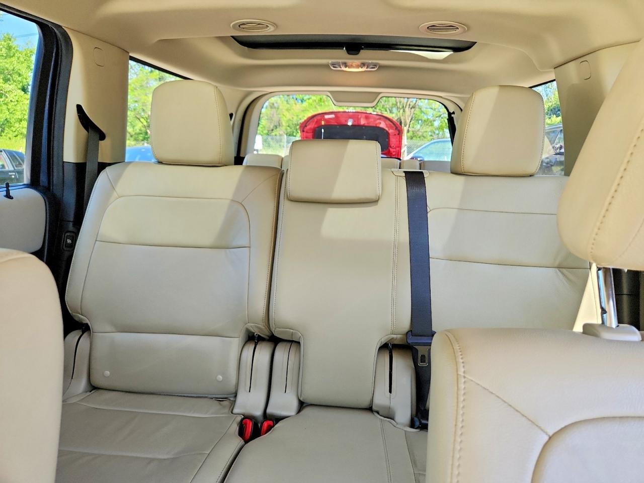 Salvage 2019 Ford Flex 