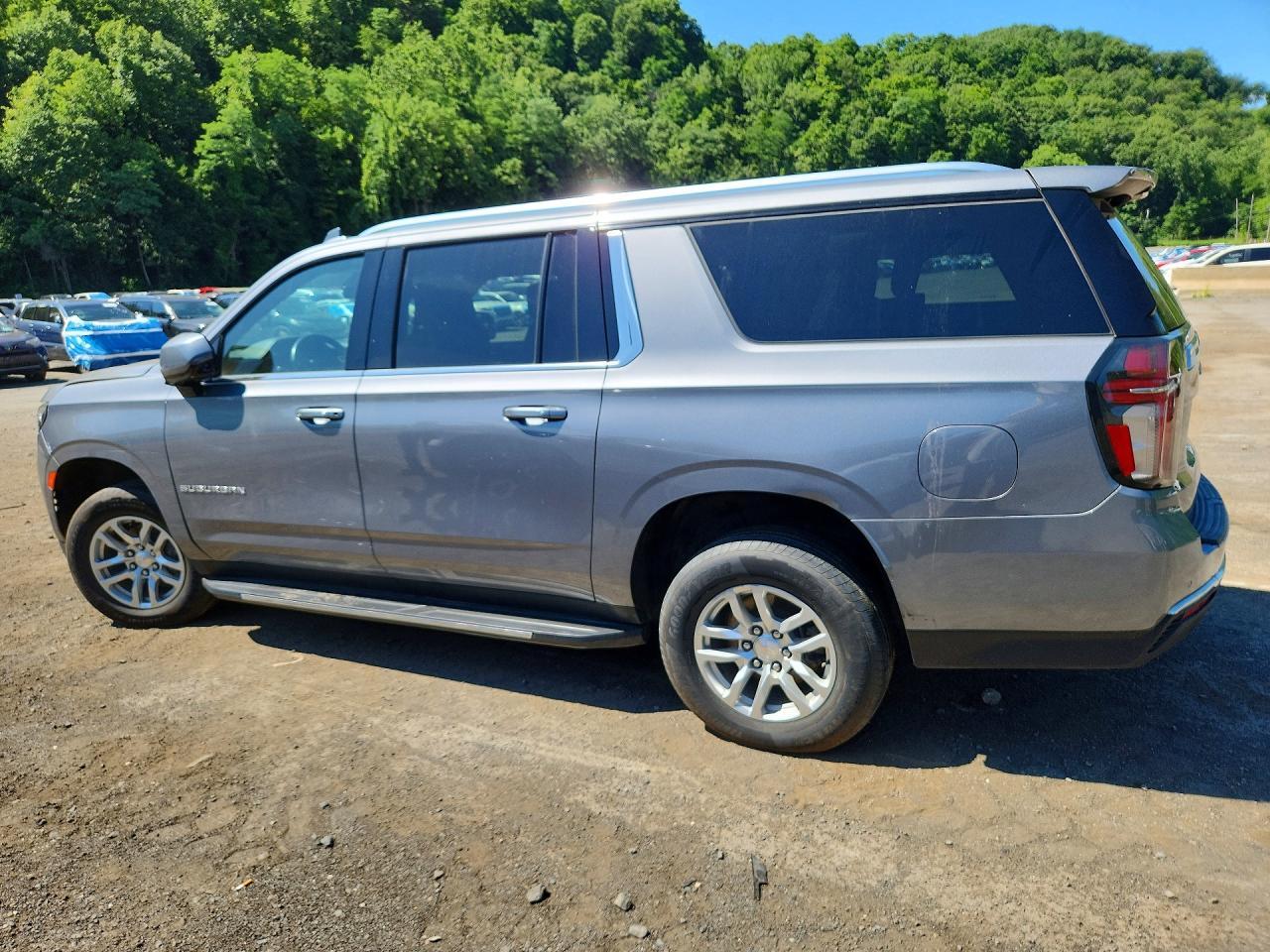 Salvage 2022 Chevrolet Suburban 