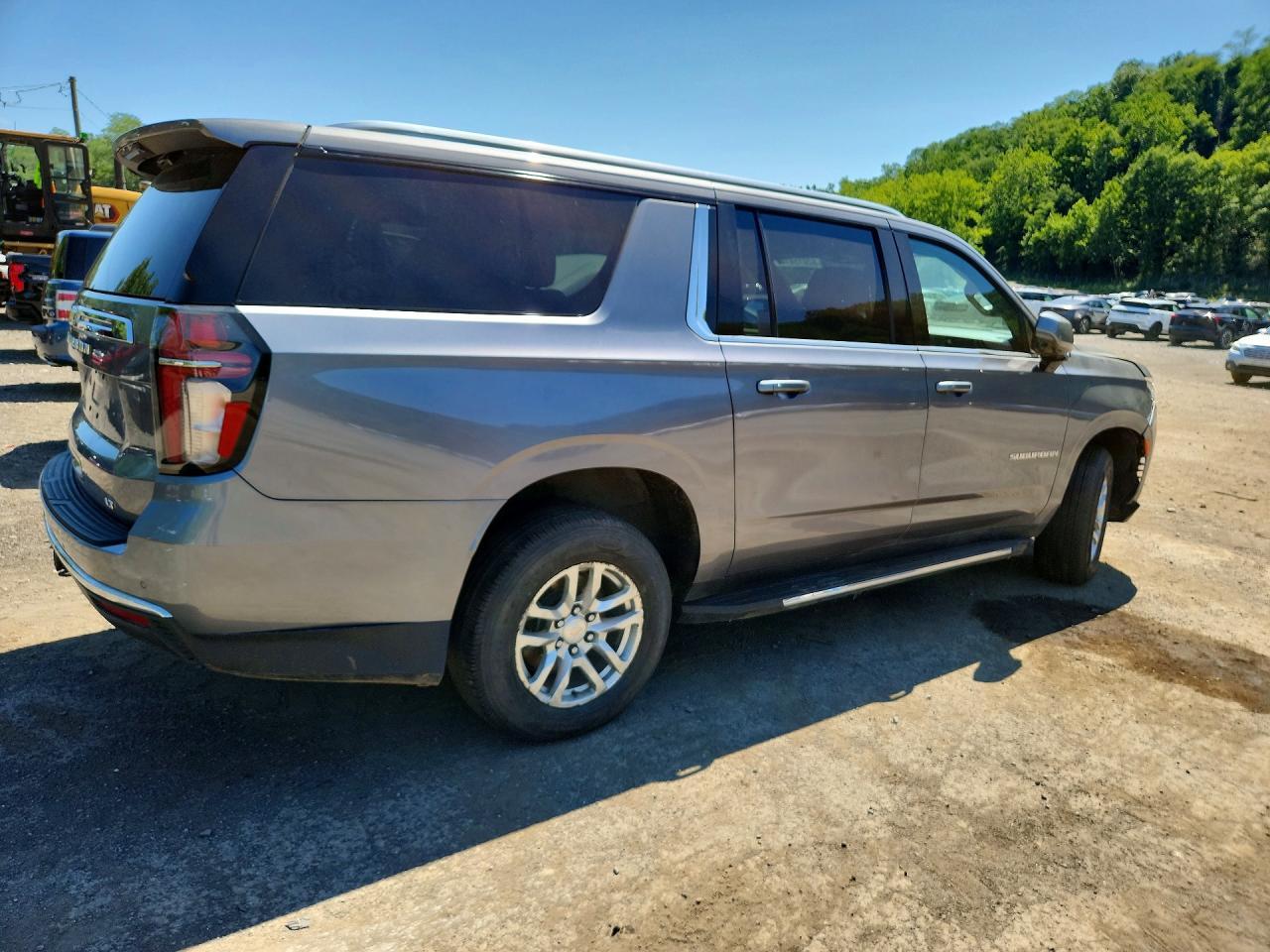 Salvage 2022 Chevrolet Suburban 