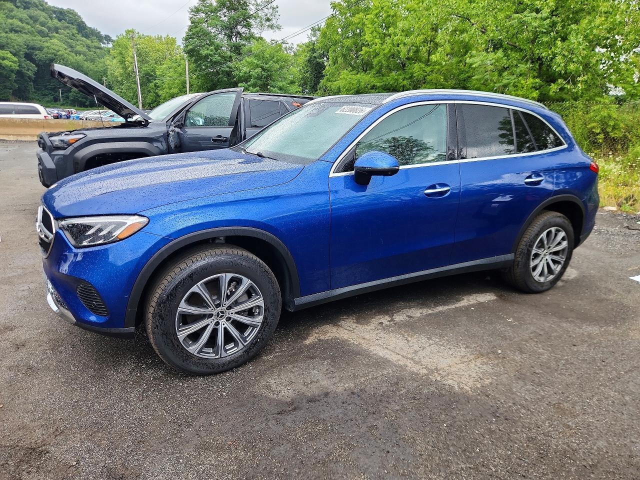 Salvage 2025 Mercedes-benz Glc 300 4matic
