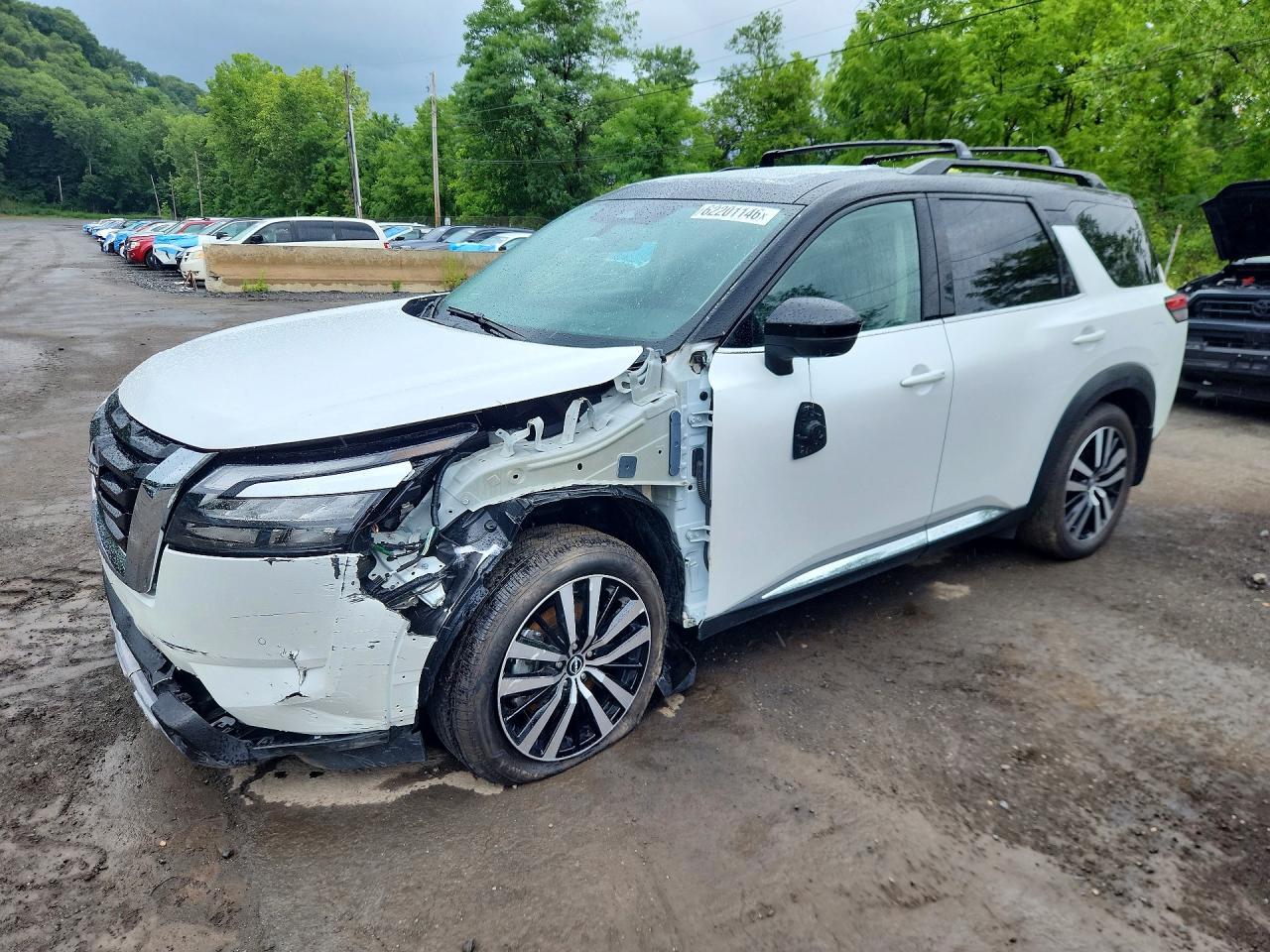 Salvage 2025 Nissan Pathfinder Platinum