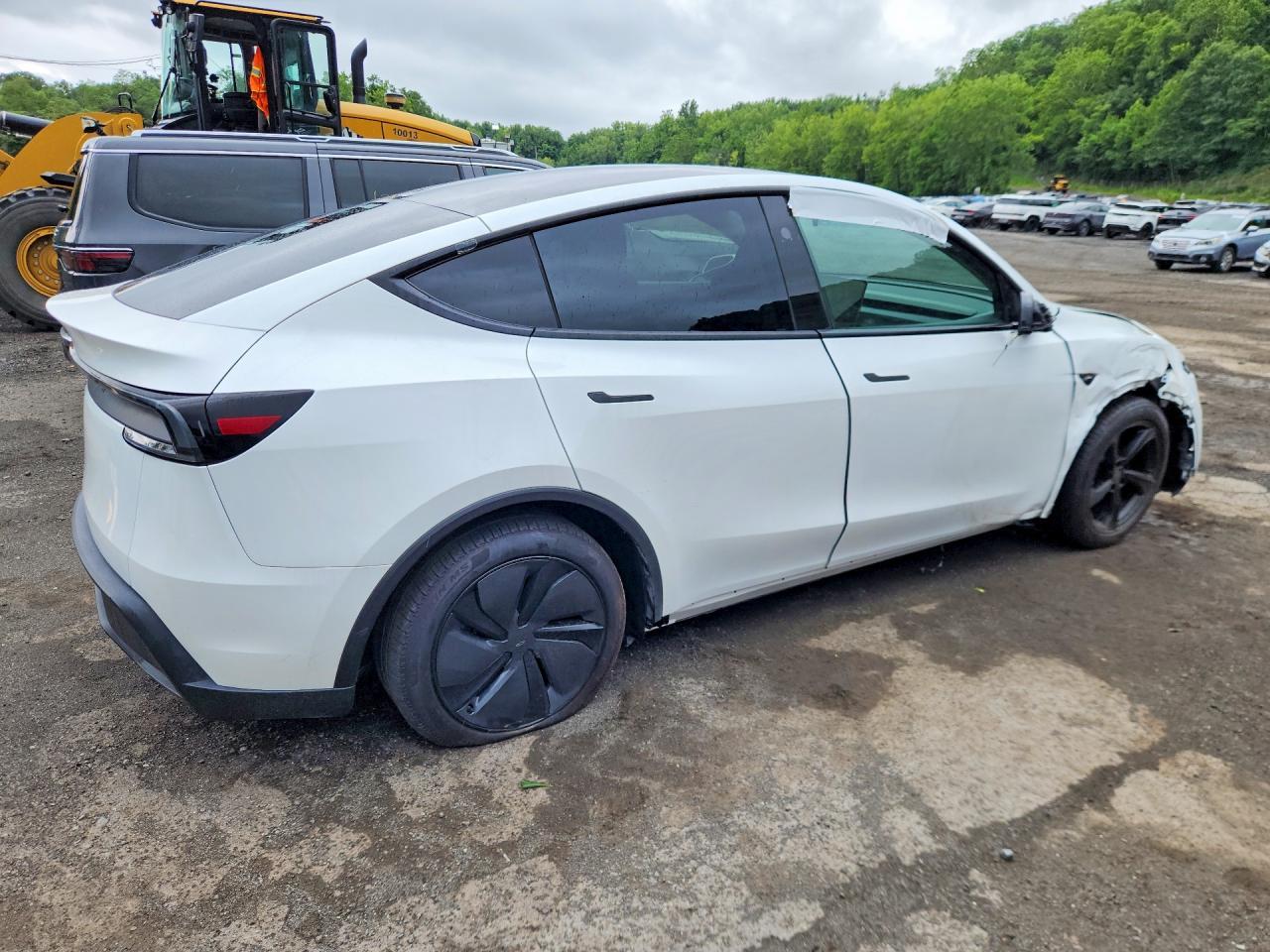 Salvage 2026 Tesla Model Y 