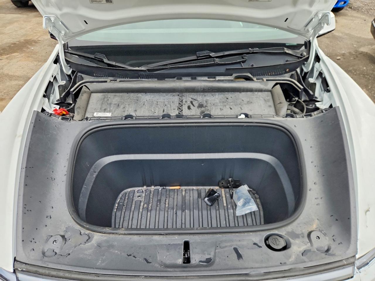 Salvage 2026 Tesla Model Y 