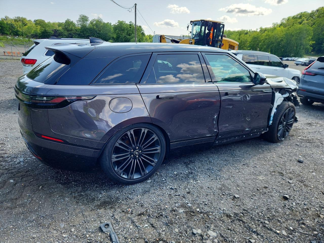 Salvage 2026 Land Rover Velar Dynamic Se