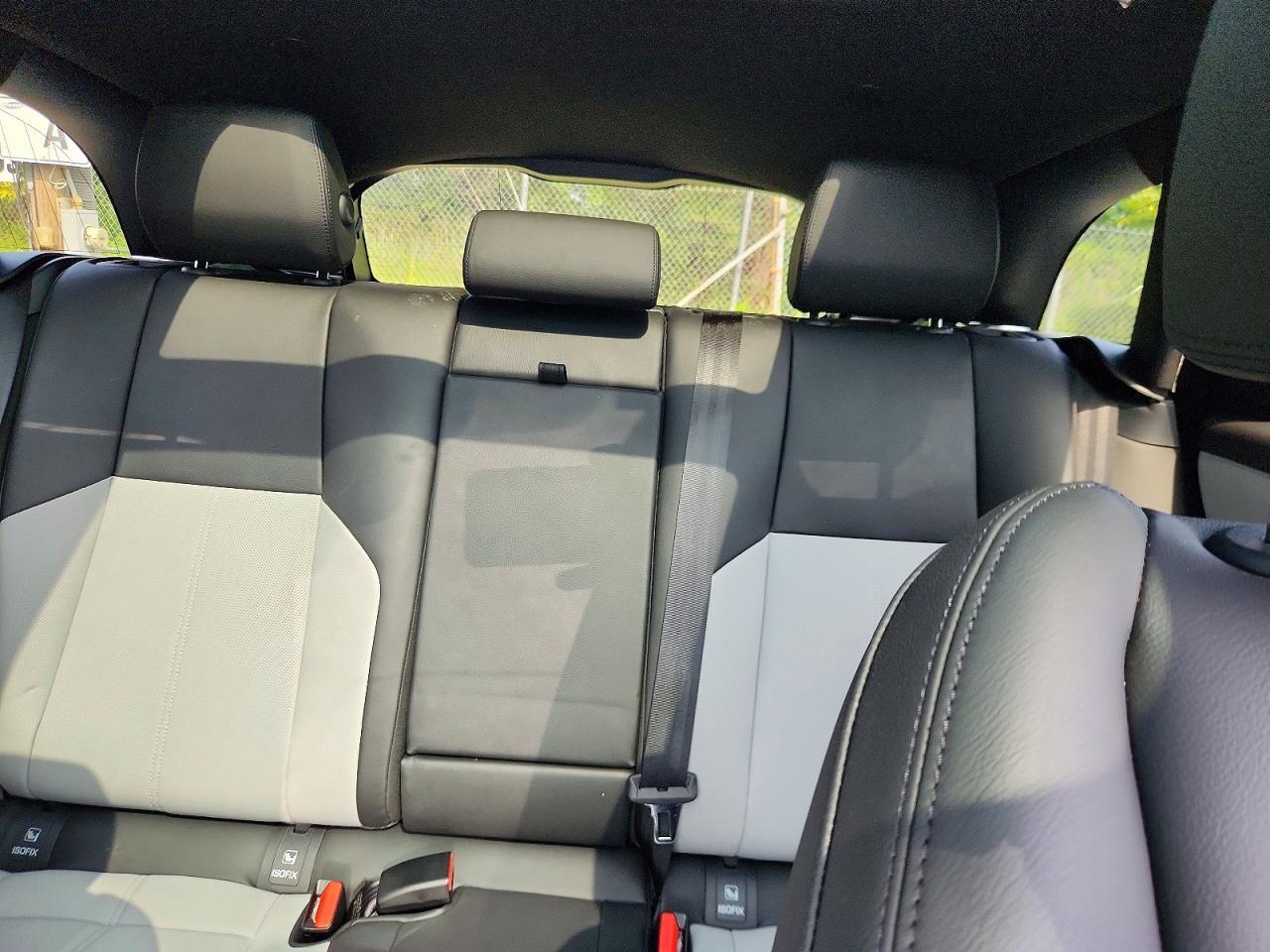 Salvage 2026 Land Rover Velar Dynamic Se