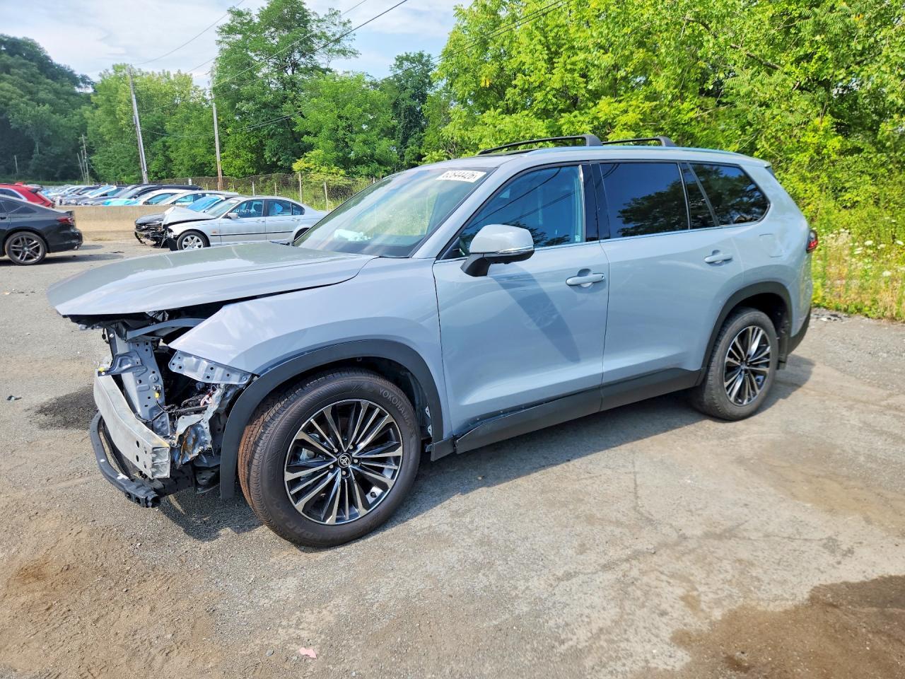 Salvage 2026 Toyota Grand Hybrid Max Platinum