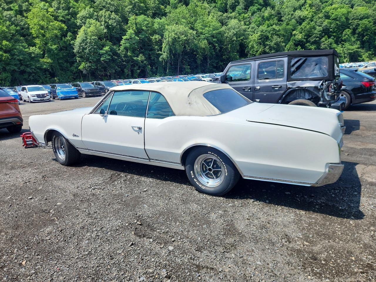 Salvage 1967 Oldsmobile Cutlass 