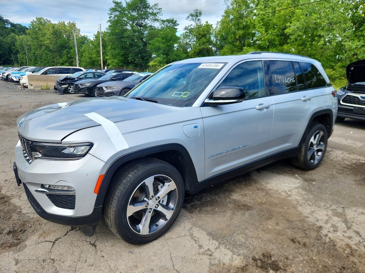 Salvage 2023 Jeep Grand Cherokee Limited 4xe
