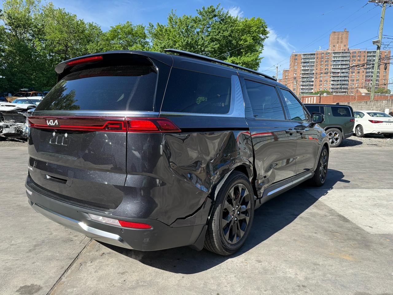 Salvage 2023 Kia Carnival Sx Prestige