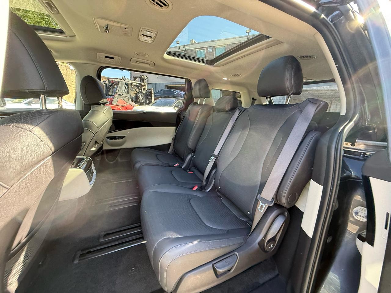 Salvage 2023 Kia Carnival Sx Prestige