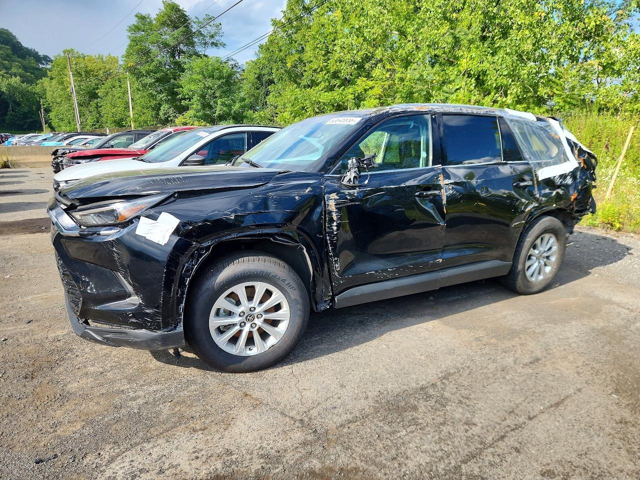 Salvage 2025 Toyota Grand Highlander Xle