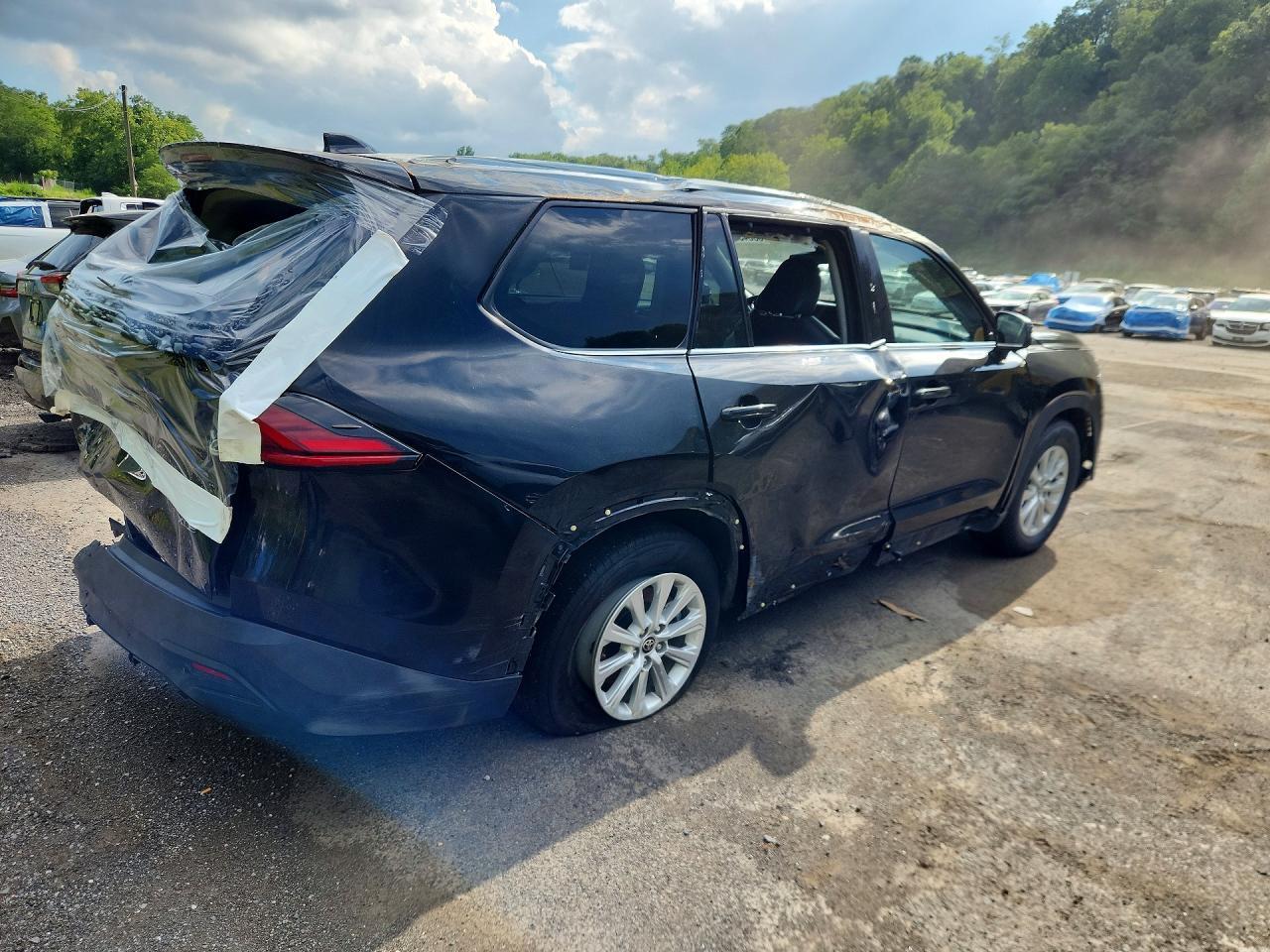Salvage 2025 Toyota Grand Highlander Xle