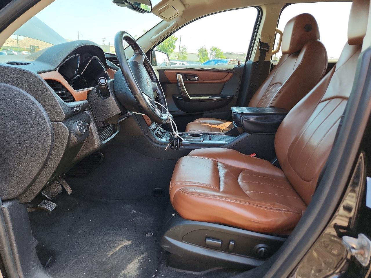Salvage 2017 Chevrolet Traverse Premier