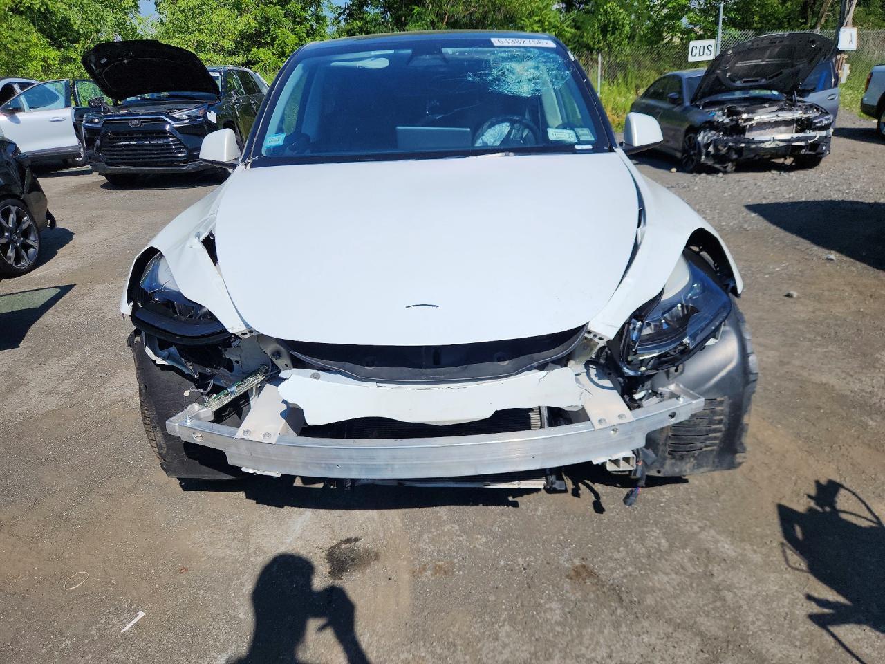 Salvage 2022 Tesla Model Y 