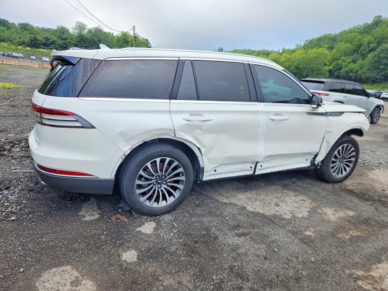 Salvage 2023 Lincoln Aviator 