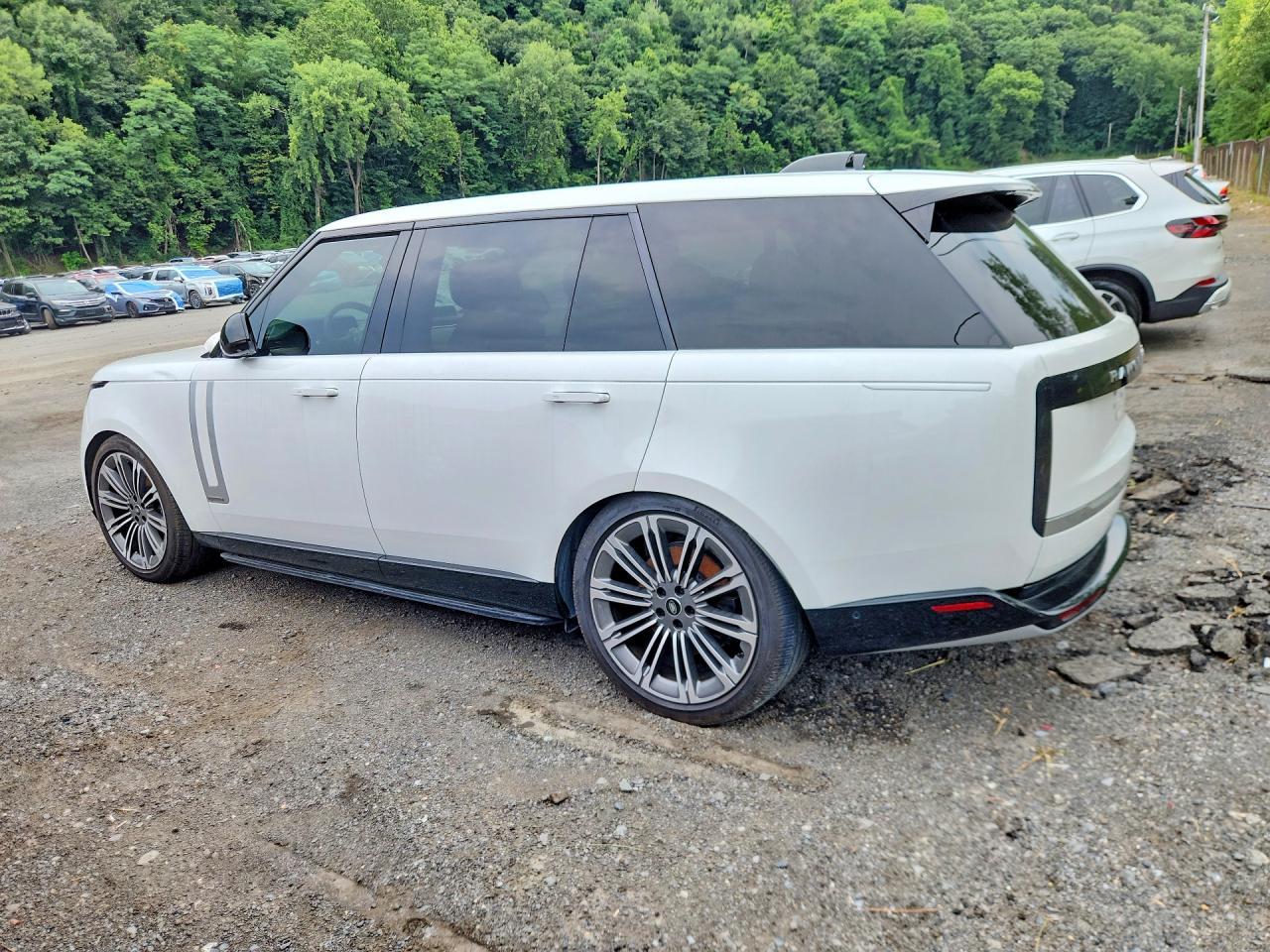 Salvage 2025 Land Rover Range Rover Autobiography