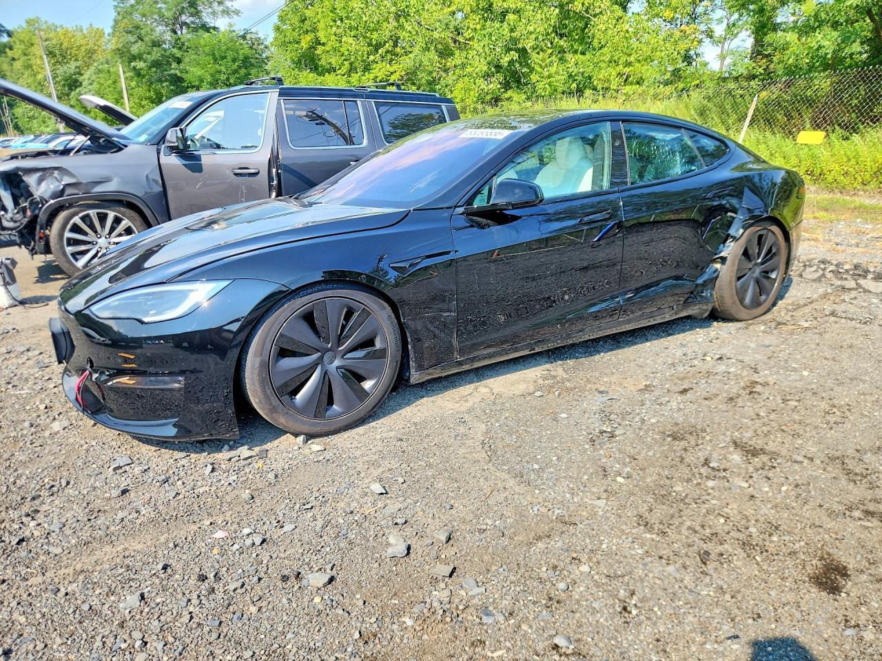 Salvage 2024 Tesla Model S 
