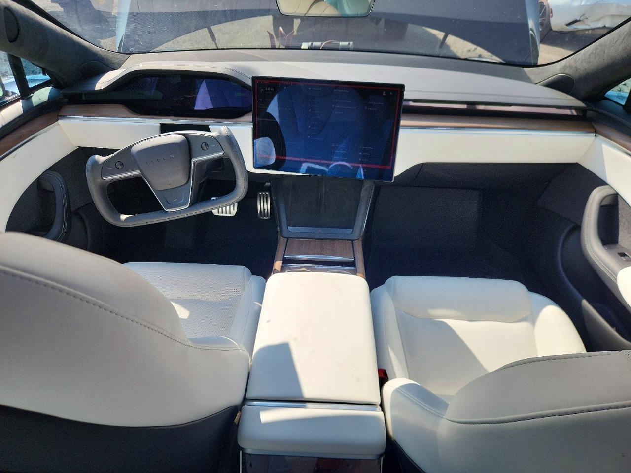 Salvage 2024 Tesla Model S 