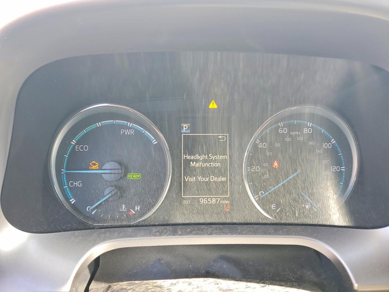 Salvage 2018 Toyota Rav4 Hybrid Le