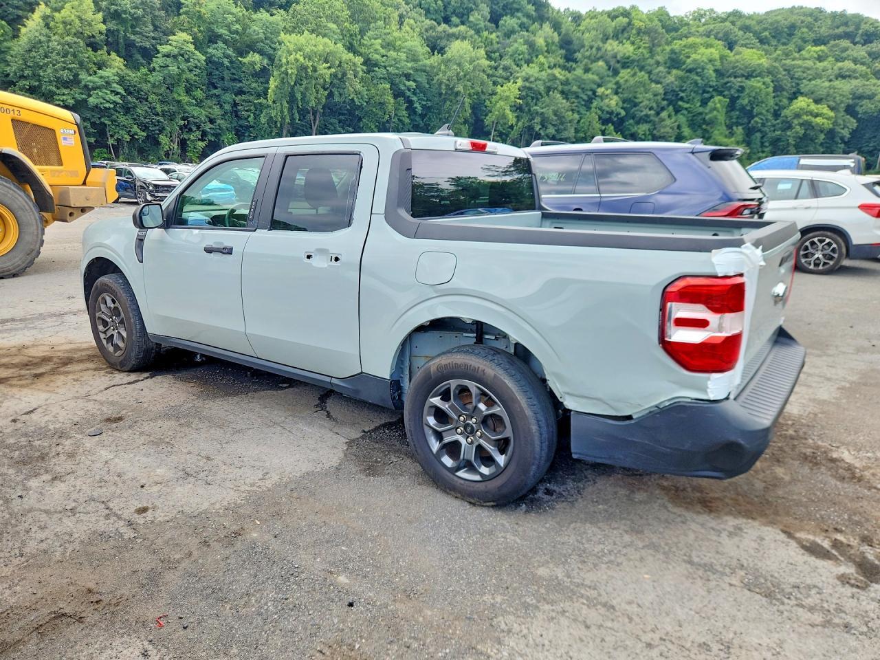 Salvage 2022 Ford Maverick Xl