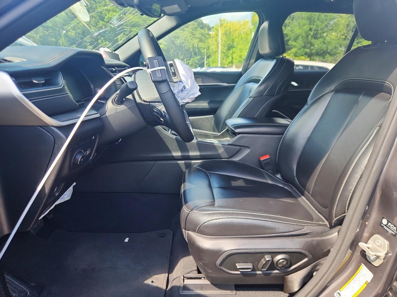Salvage 2024 Jeep Grand Cherokee Limited 4xe
