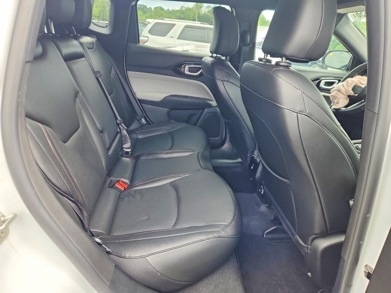 Salvage 2024 Jeep Compass Limited