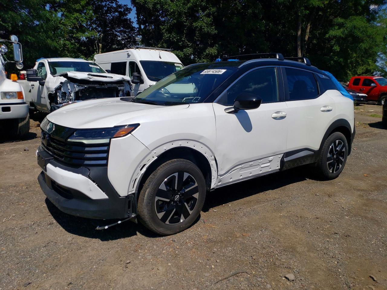 Salvage 2026 Nissan Kicks Sv