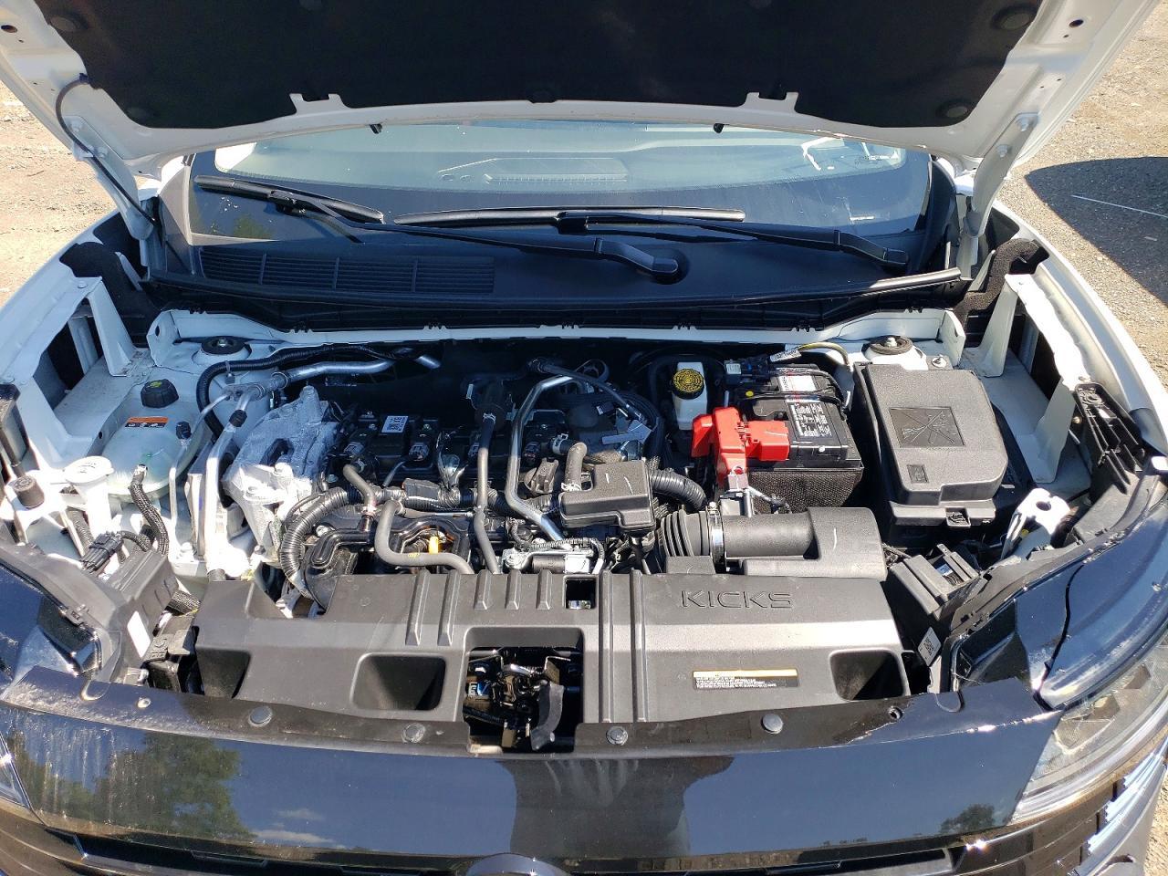 Salvage 2026 Nissan Kicks Sv