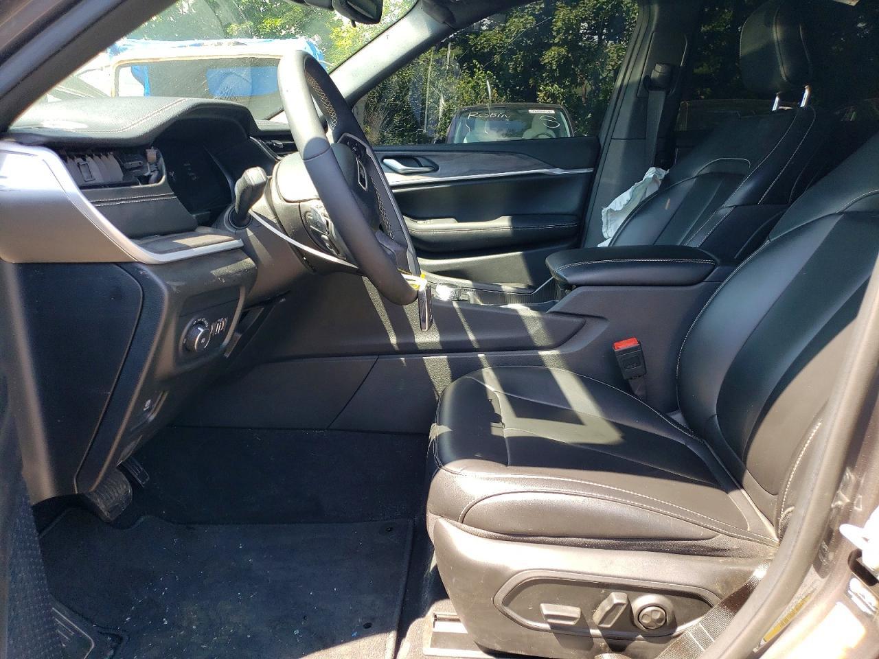 Salvage 2024 Jeep Grand Cherokee L Limited