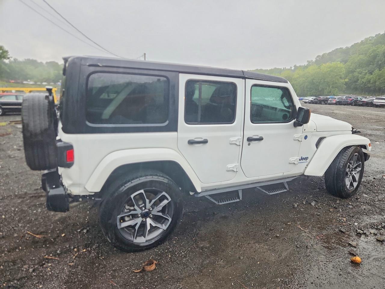 Salvage 2024 Jeep Wrangler 4xe
