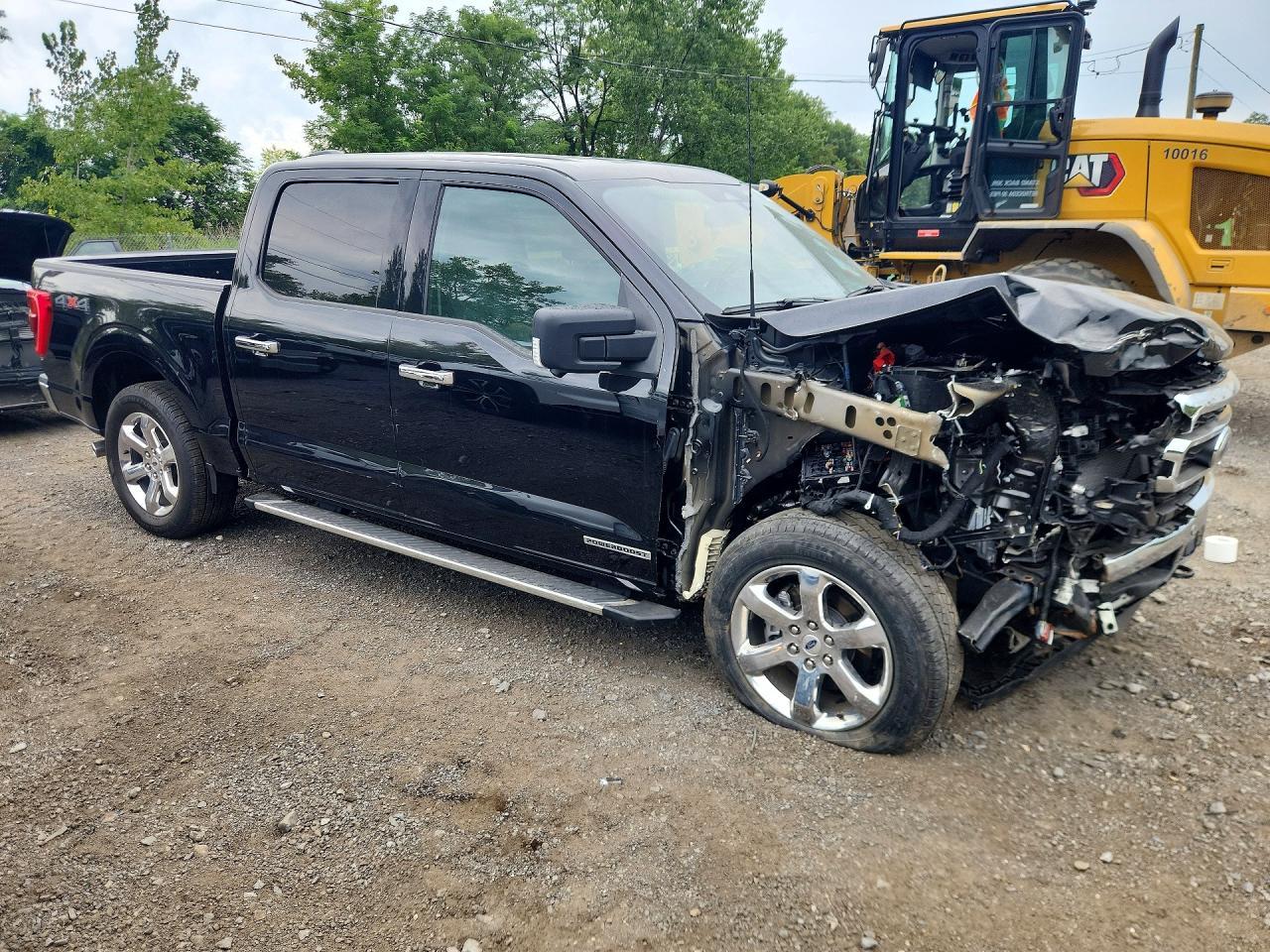 Salvage 2023 Ford F150 