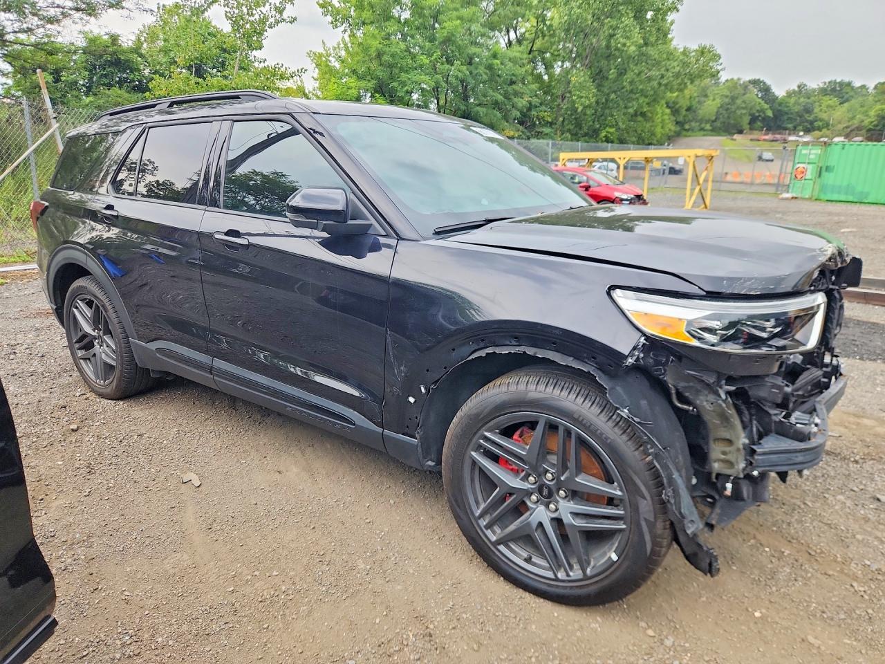 Salvage 2025 Ford Explorer St