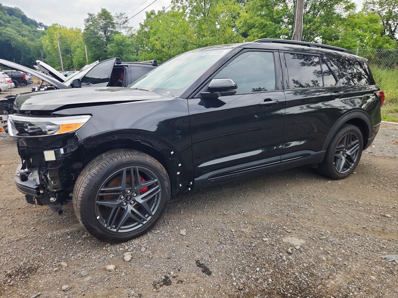 Salvage 2025 Ford Explorer St