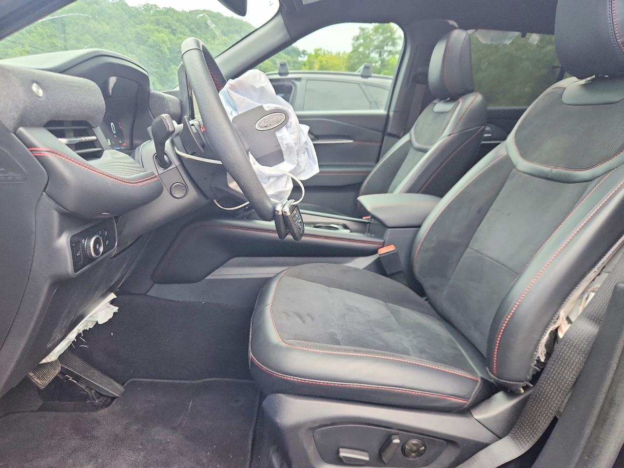 Salvage 2025 Ford Explorer St