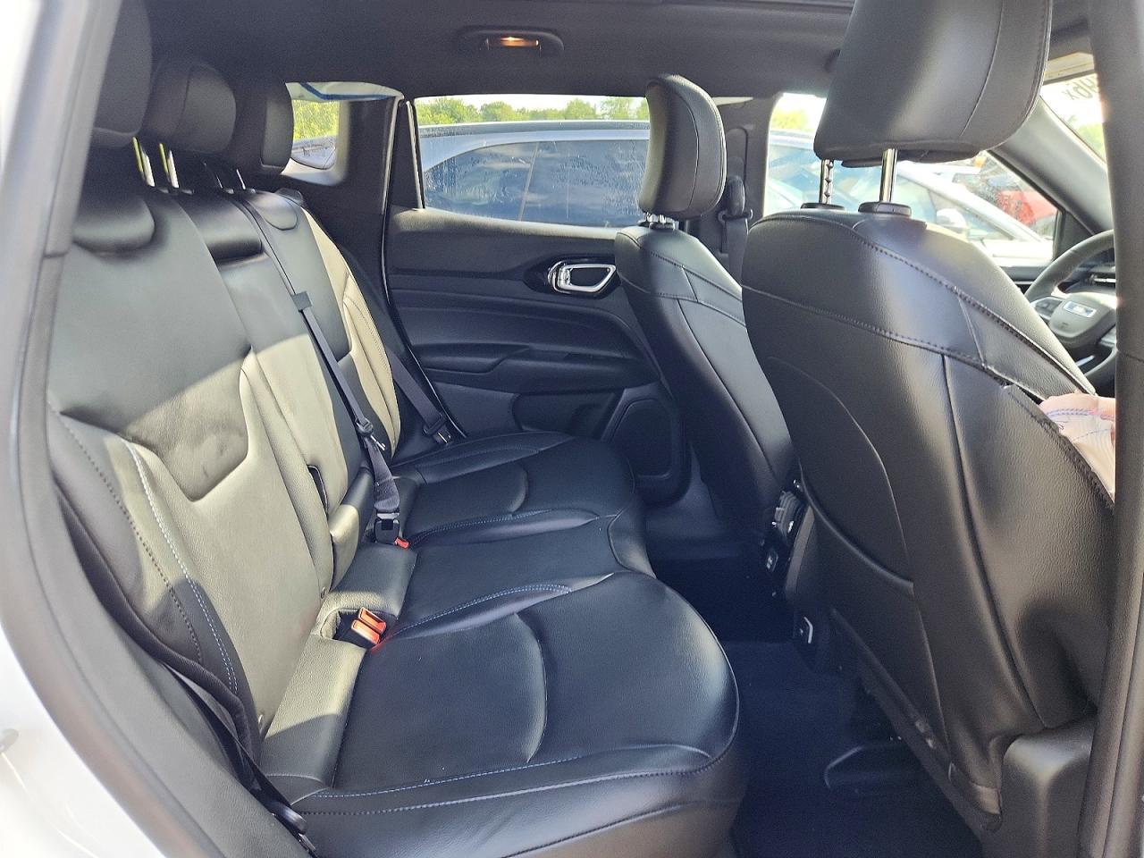 Salvage 2025 Jeep Compass Limited