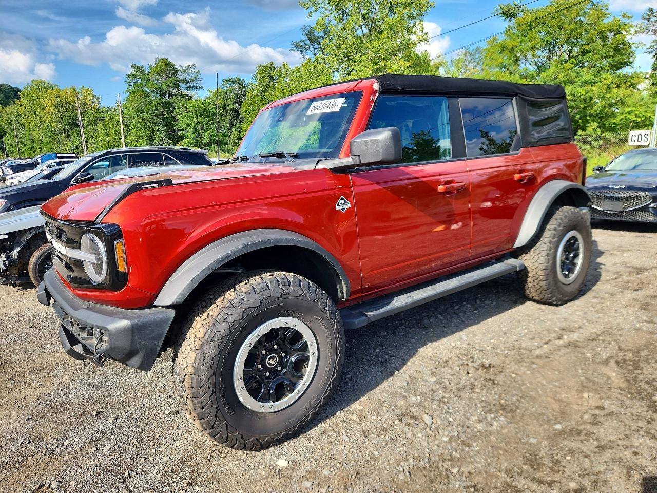 Salvage 2023 Ford Bronco Wildtrak