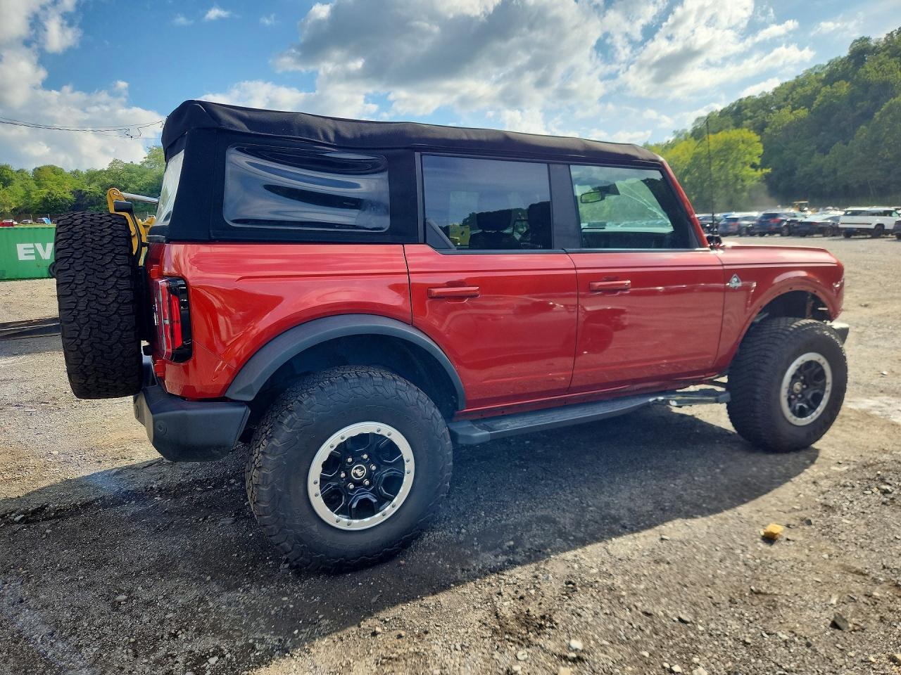 Salvage 2023 Ford Bronco Wildtrak