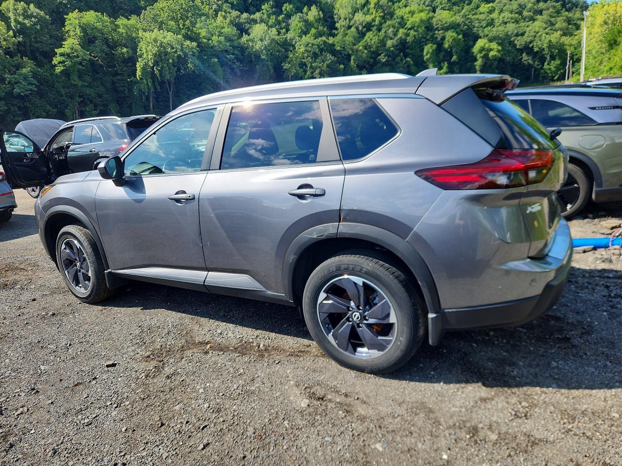 Salvage 2024 Nissan Rogue Sv