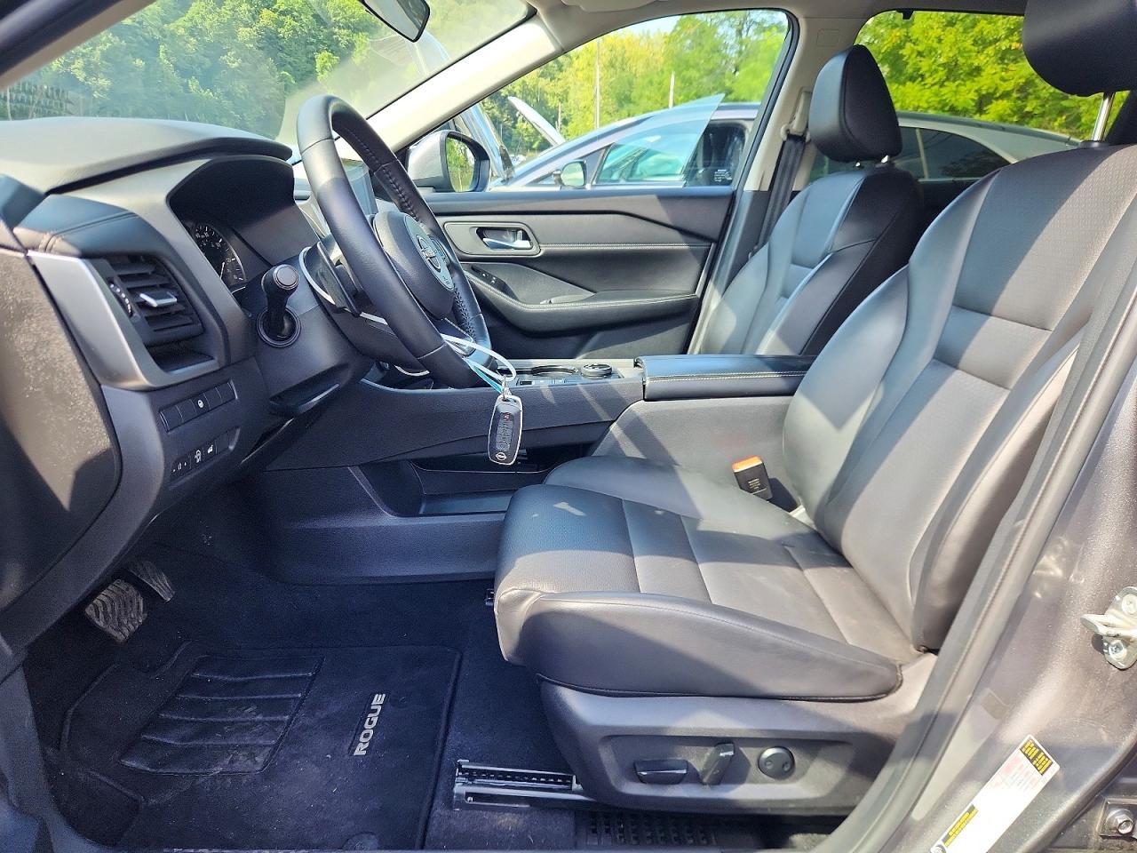 Salvage 2024 Nissan Rogue Sv