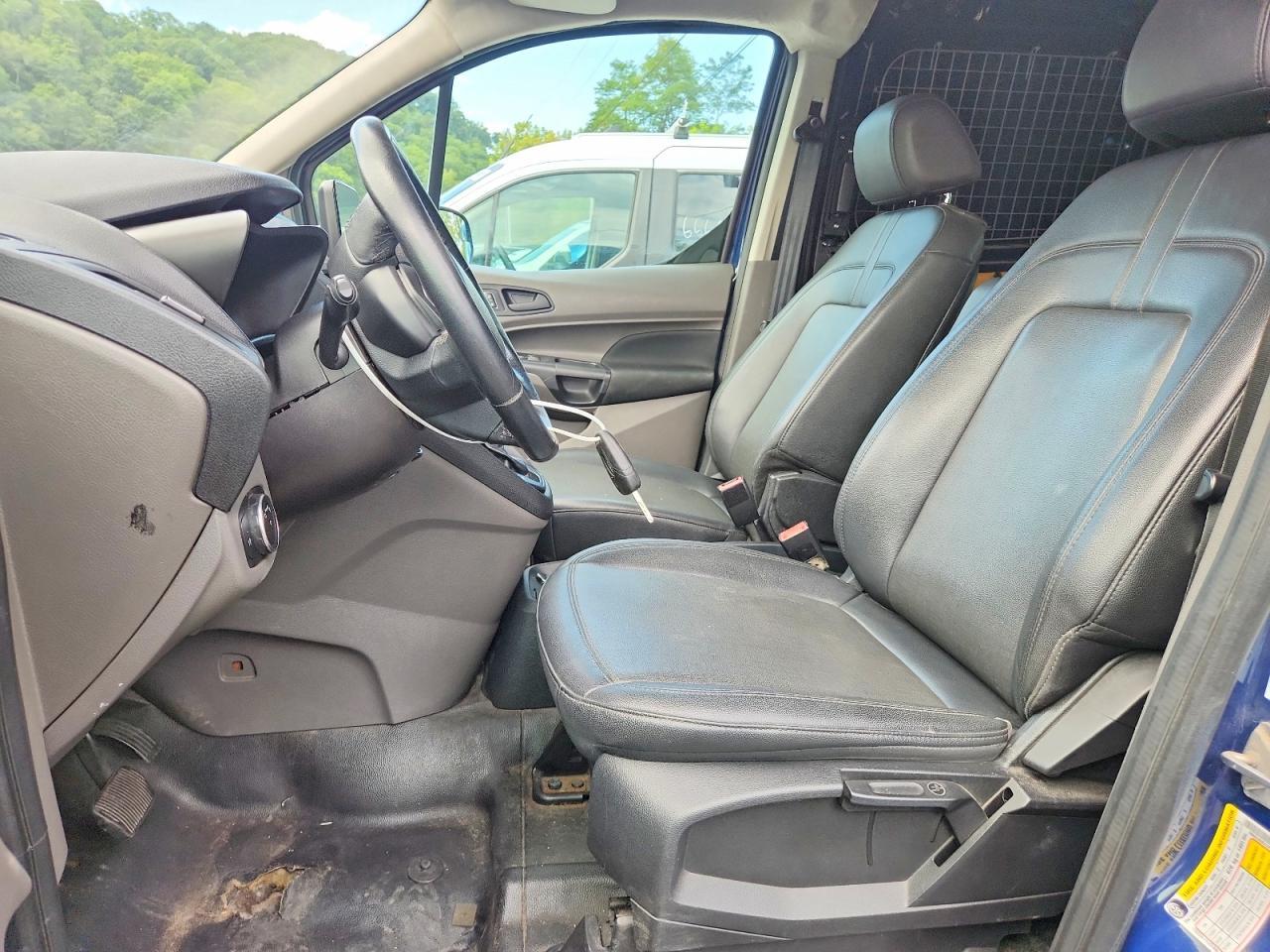 Salvage 2019 Ford Transit Connect 