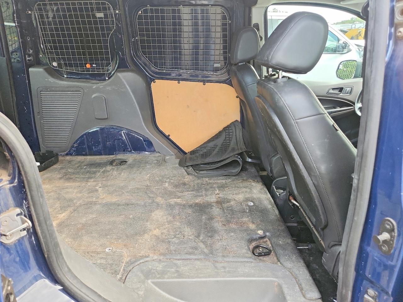 Salvage 2019 Ford Transit Connect 