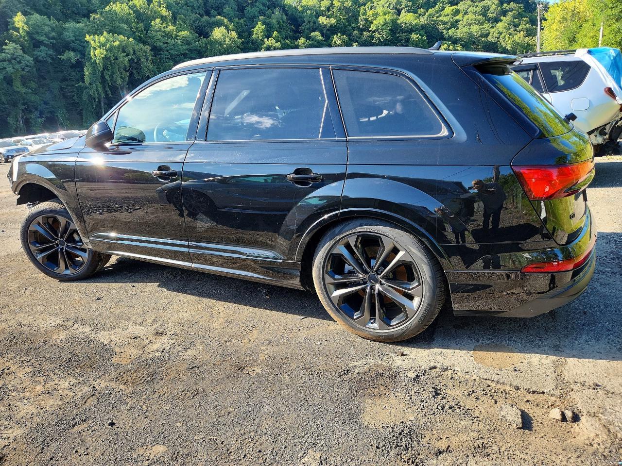 Salvage 2026 Audi Q7 Premium Plus