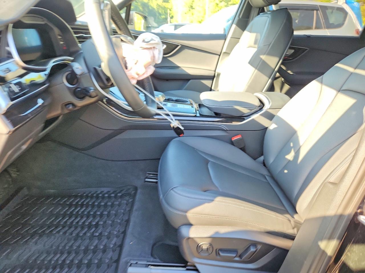 Salvage 2026 Audi Q7 Premium Plus