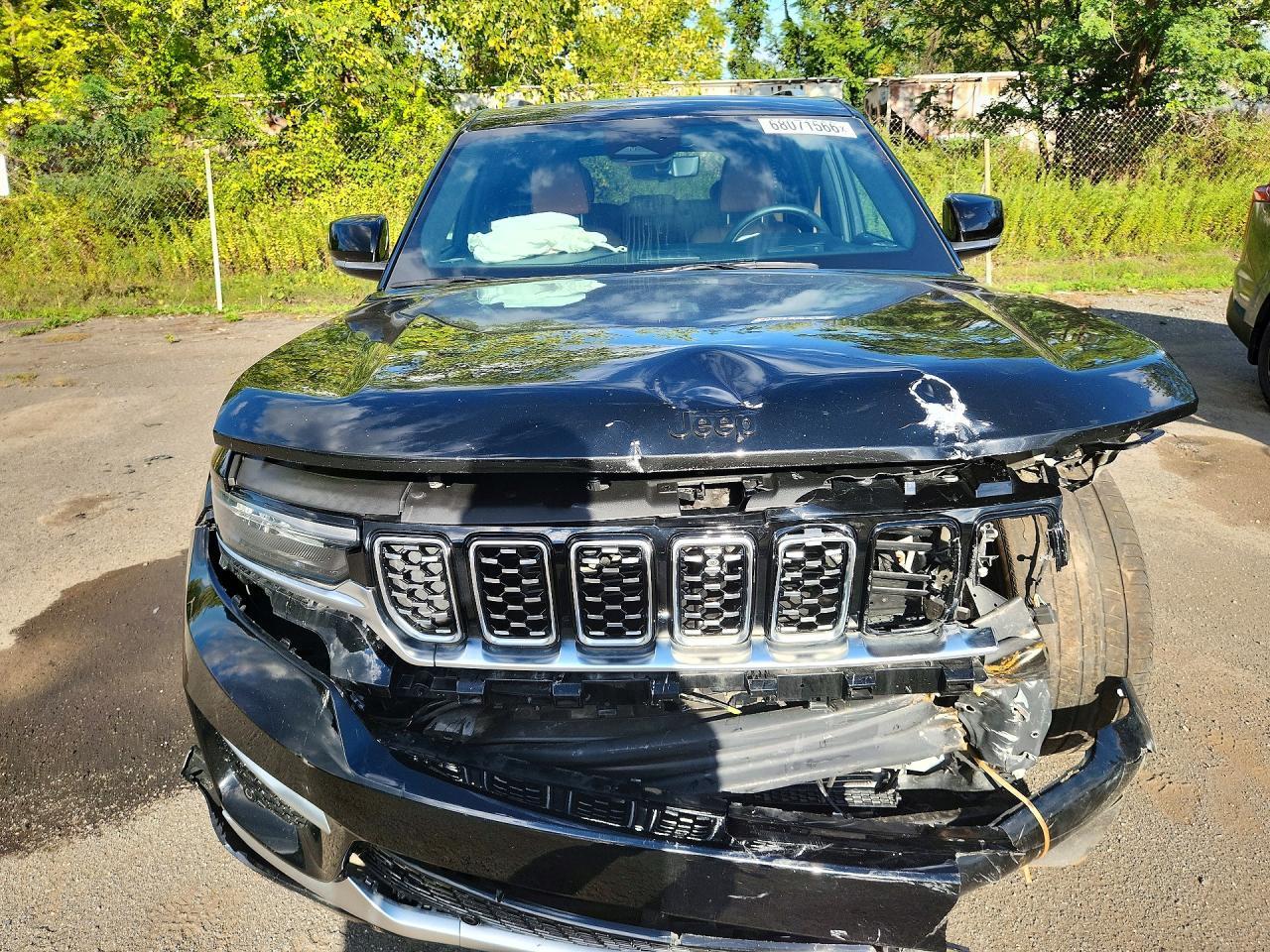 Salvage 2023 Jeep Grand Cherokee Summit 4xe