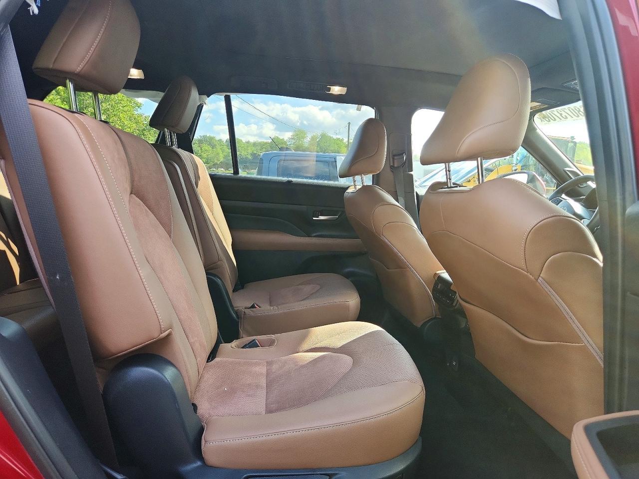 Salvage 2026 Toyota Grand Highlander Hybrid Max Platinum