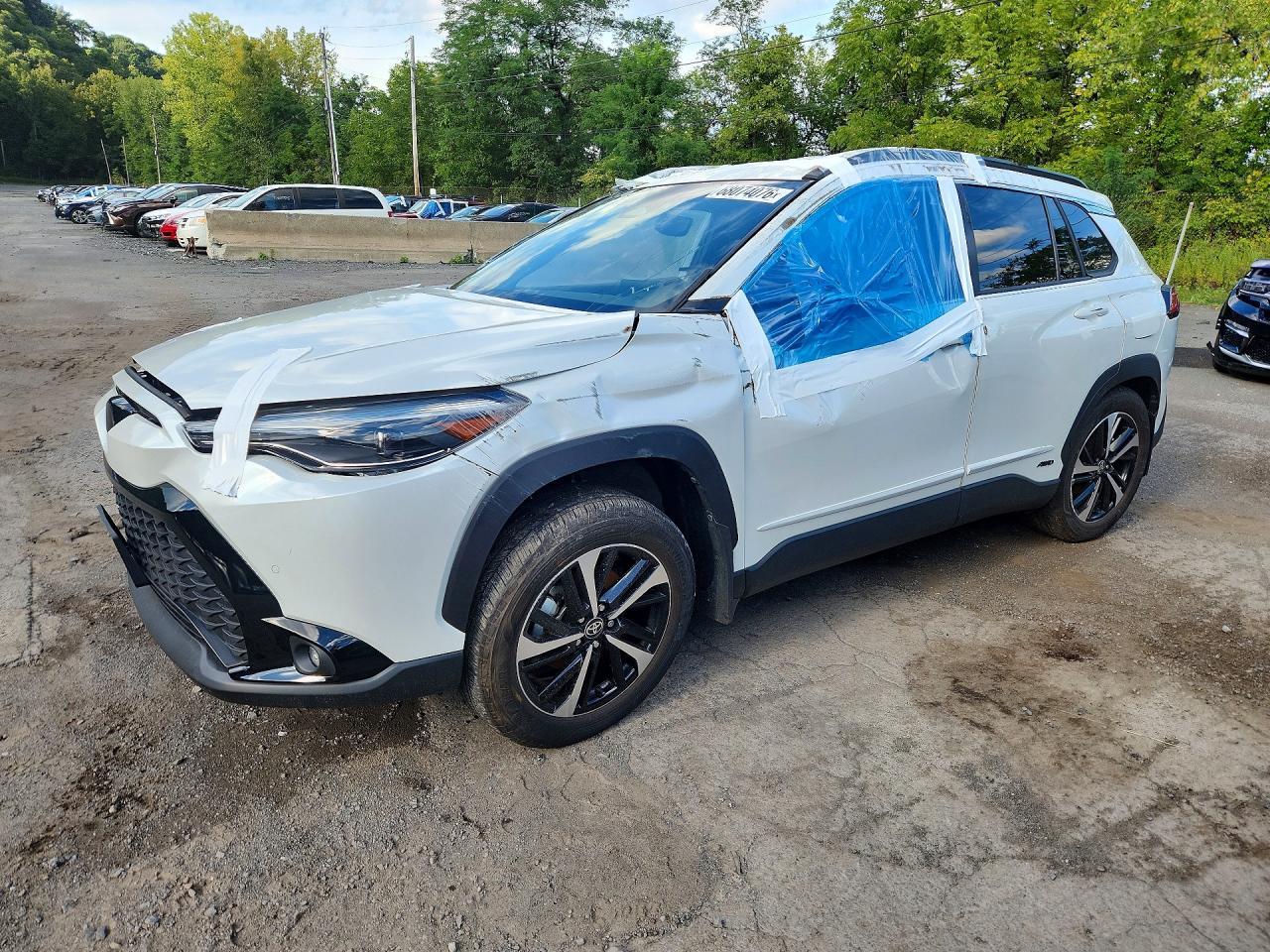 Salvage 2024 Toyota Corolla Cross Hybrid Xse