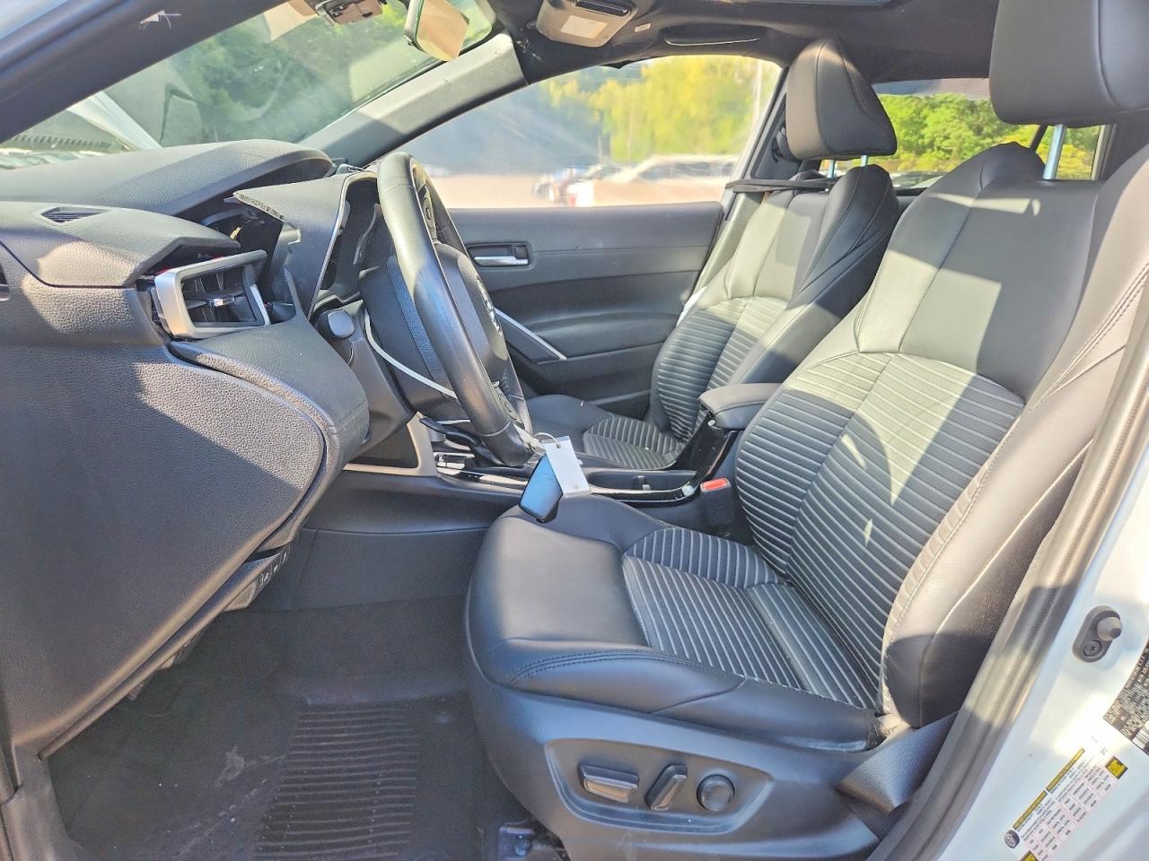 Salvage 2024 Toyota Corolla Cross Hybrid Xse
