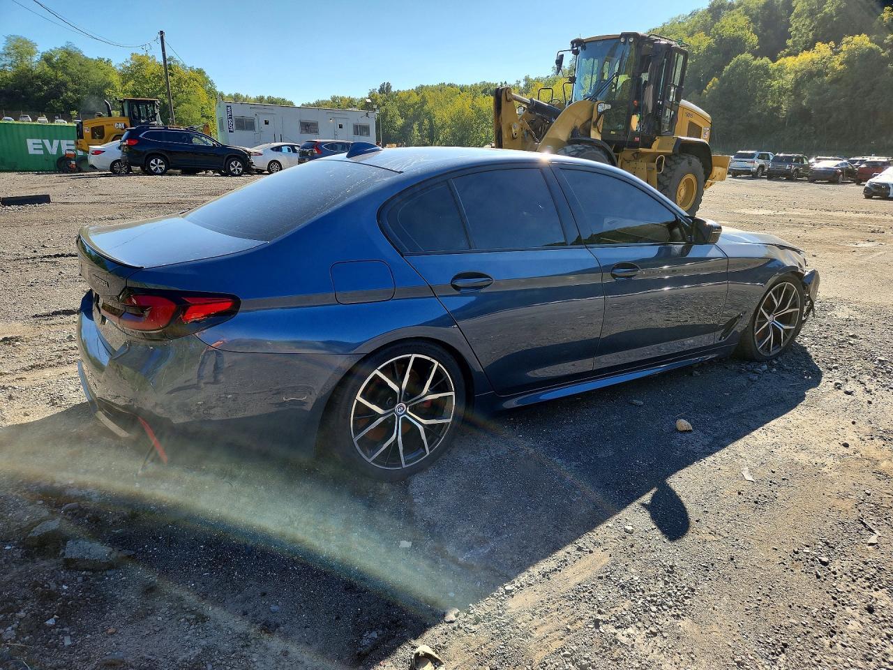 Salvage 2023 Bmw M550xi 
